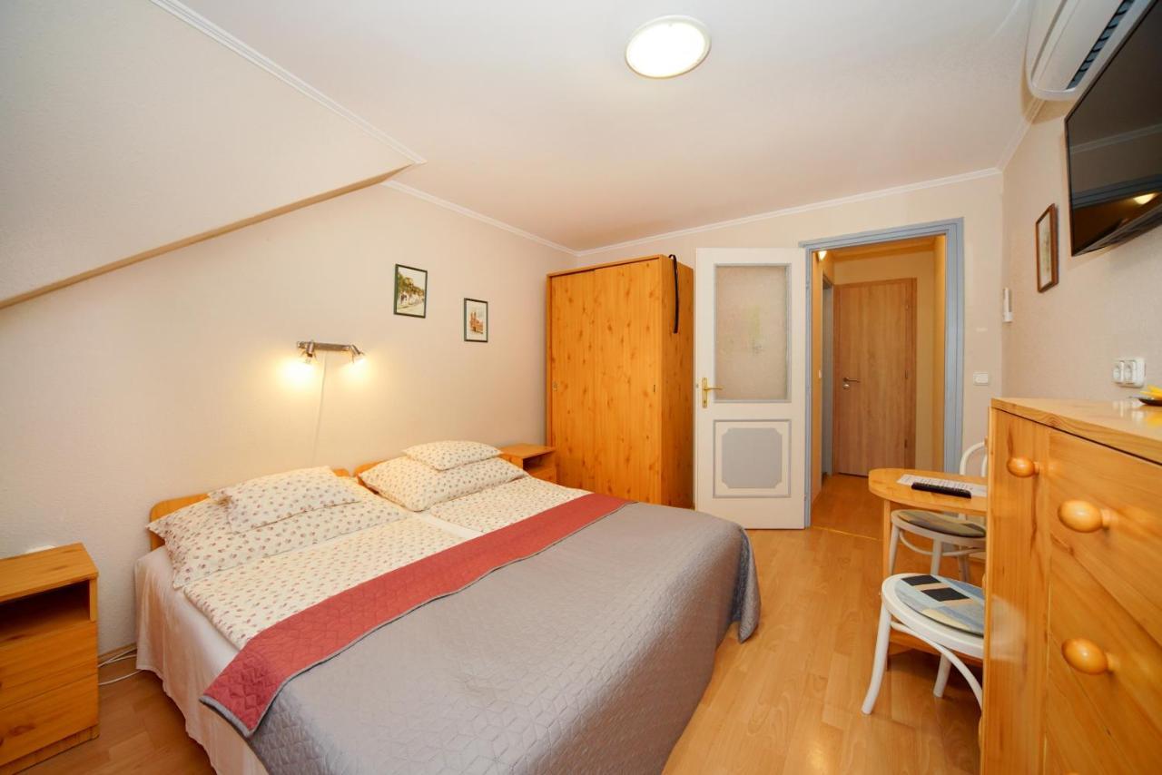 Siesta Vendeghaz Villa Егер Екстериор снимка