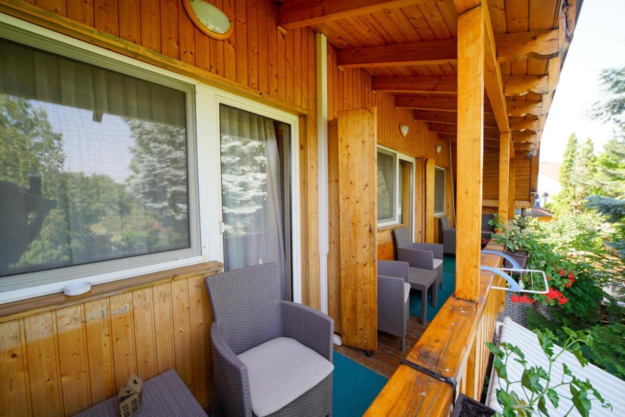 Siesta Vendeghaz Villa Егер Екстериор снимка
