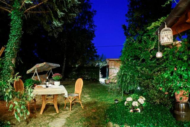 Siesta Vendeghaz Villa Егер Екстериор снимка