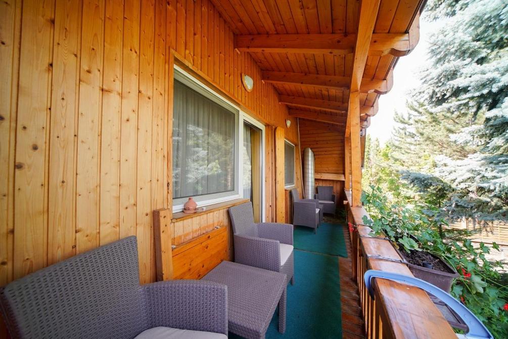 Siesta Vendeghaz Villa Егер Екстериор снимка